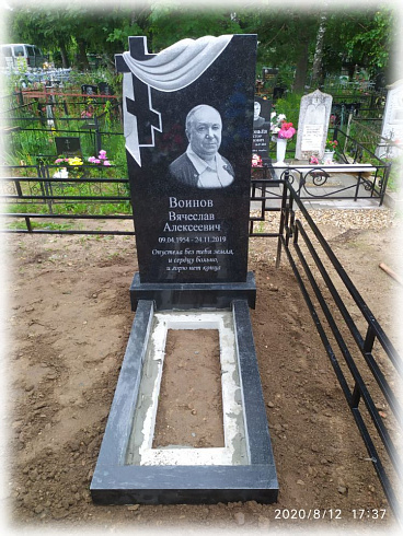 Памятник надгробный AM1790
