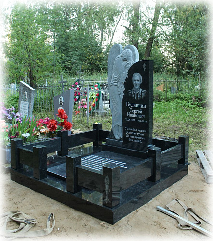 Памятник надгробный AM1933